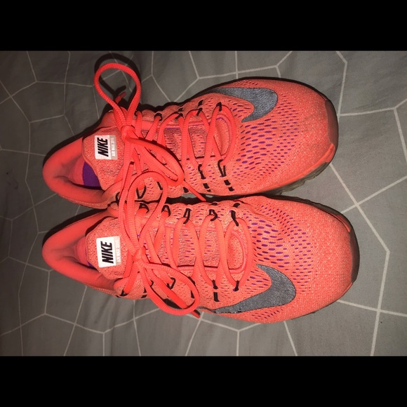 Nike Airmax - Picture 3 of 3